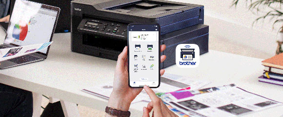 Smartphone avec l'application Brother Mobile Connect