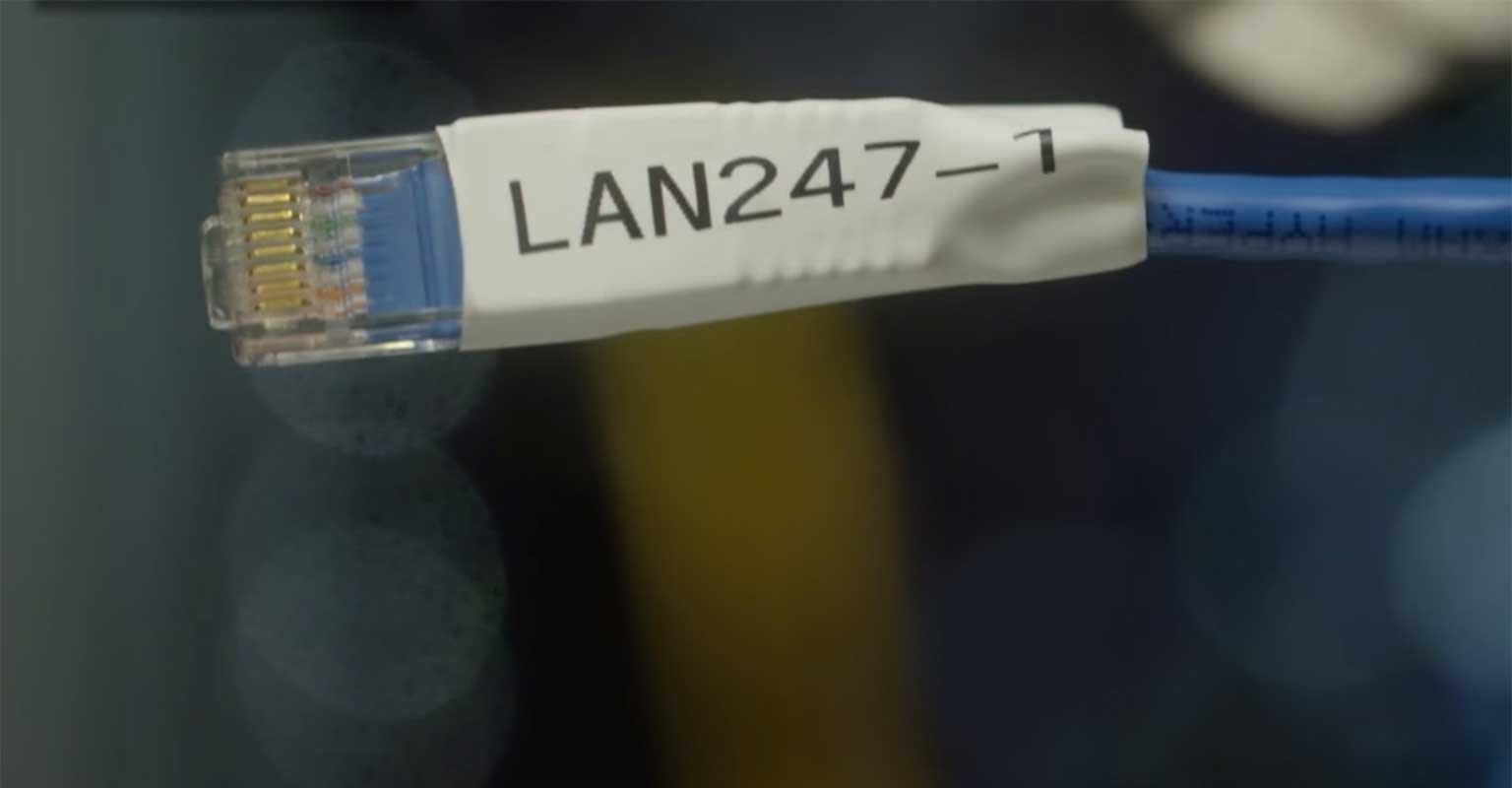 Labelprinter voor netwerkinfrastructuur krimpkous