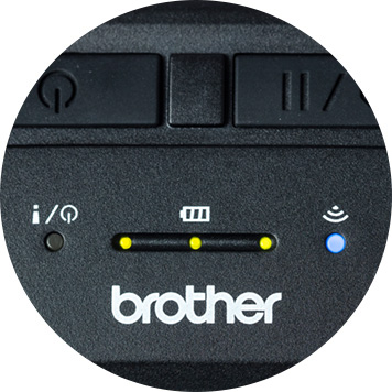 Zblízka kontrolky LED tiskárny Brother RJ