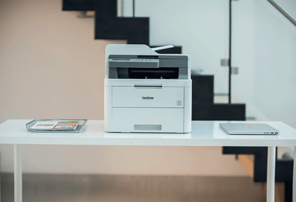 Laserová tiskárna Brother v kancelářském prostředí