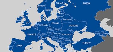 Európa térkép kék, fehér háttérrel