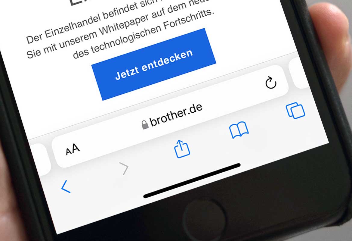 Das Display von Apple iPhones mit Sichtbarem-Upload-Symbol, äh auf dem Airprint-Drucker zu drucken.