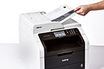 MFC-9142CDN mit automatischem Dokumenteneinzug