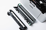DCP-1510 mit getrenntem Toner-Trommel-System