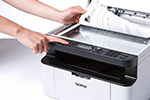MFC-1910W-Direkt-Scanne-AUF-TastendruckRuck