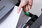DCP-8250DN mit hoher Papierkapazität