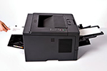 HL-5440D ist dank Multifunktionszufuhr flexibel