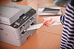 MFC-L2700DW-Flexibel-dank-Einzelblatteinzug-