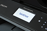 DCP-L5500DN mit Touchscreen-Farbdisplay