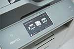 MFC-L6900DW mit Tocuhscreen-Farbdisplay