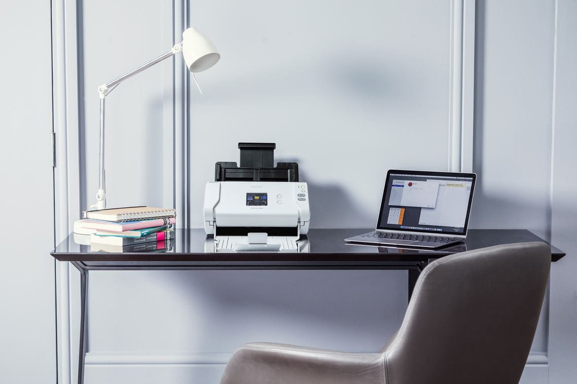 ADS-2700W-desktop-scanner-small-office-situ