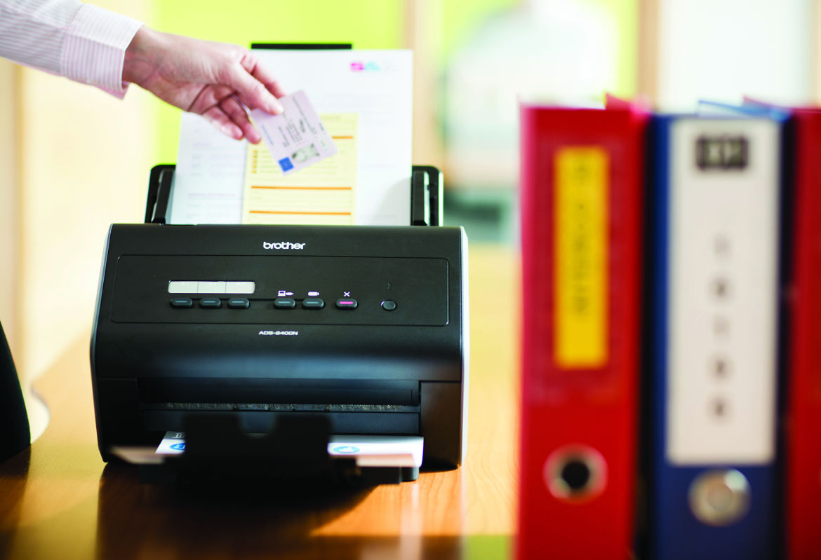 Escáner ADS-2800W Brother con BCU para gestión de documentos