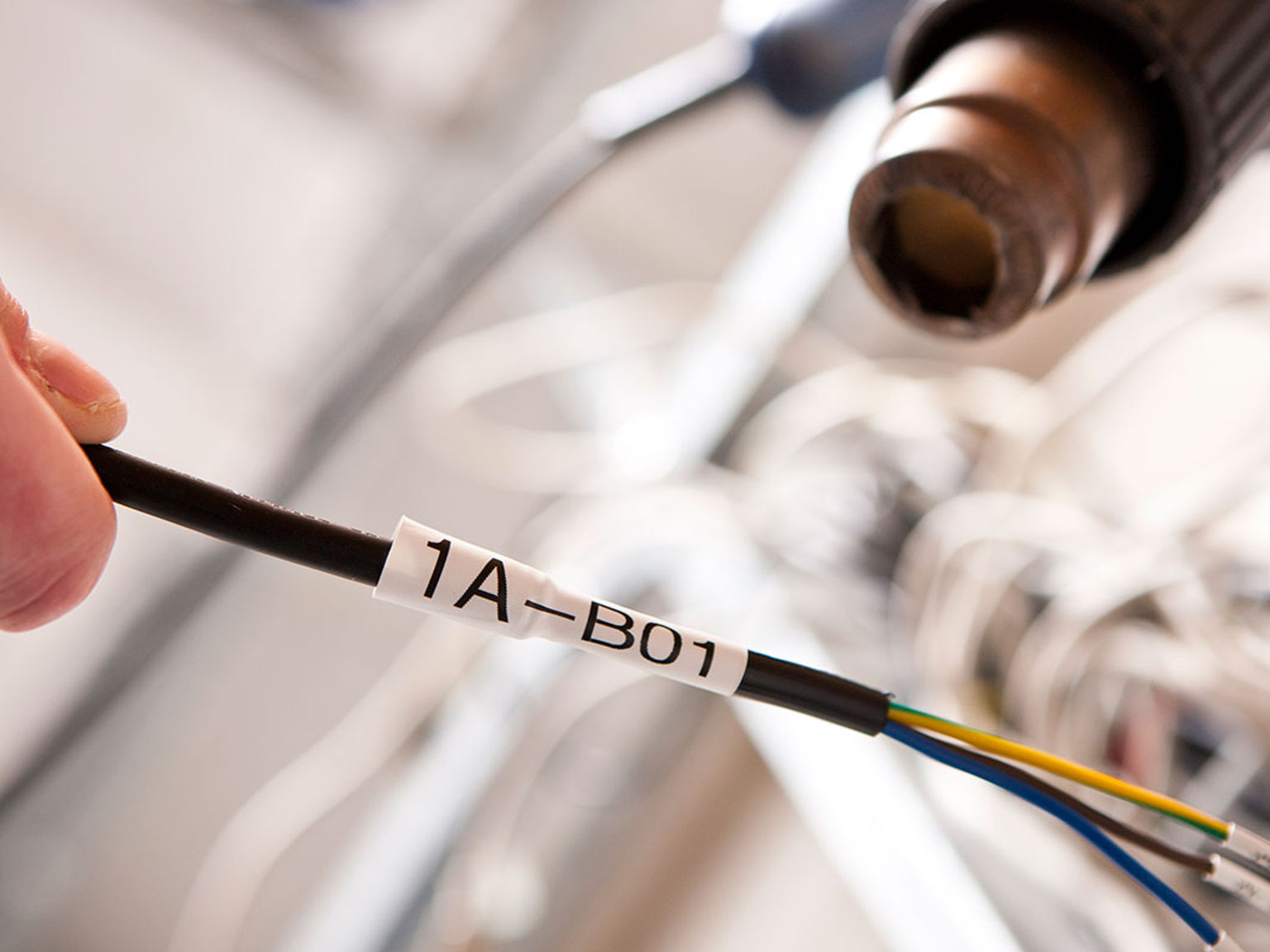Cinta resistente a altas temperaturas Brother en cable
