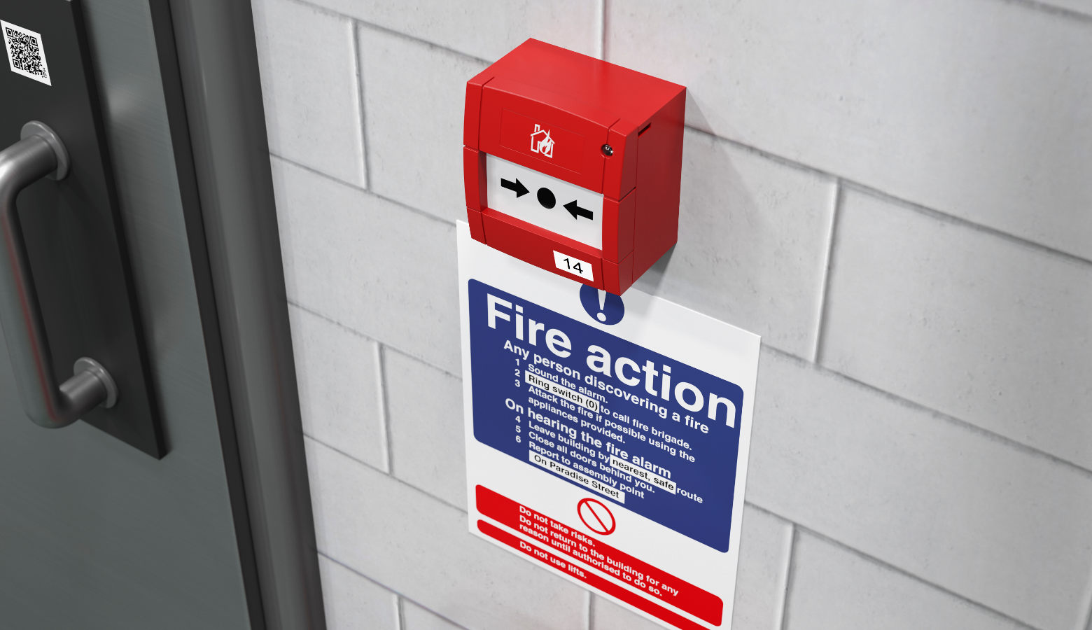 Etiqueta de precacución junto a alarma incendios