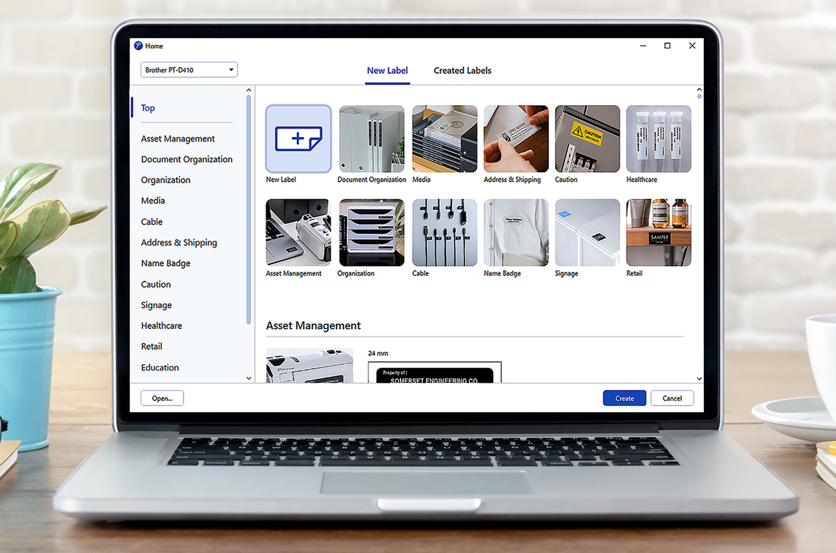 person navigating main menu in p-touch editor 6.0 software