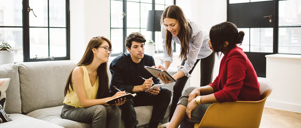 Échanger est important pour faciliter la productivité au sein des entreprises. 