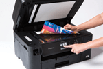 L'imprimante multifonction MFC-J5335DW possède un large écran tactile