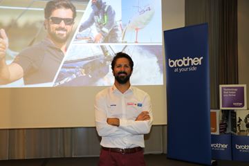 Le navigateur Yoann Richomme engage un partenariat avec Brother