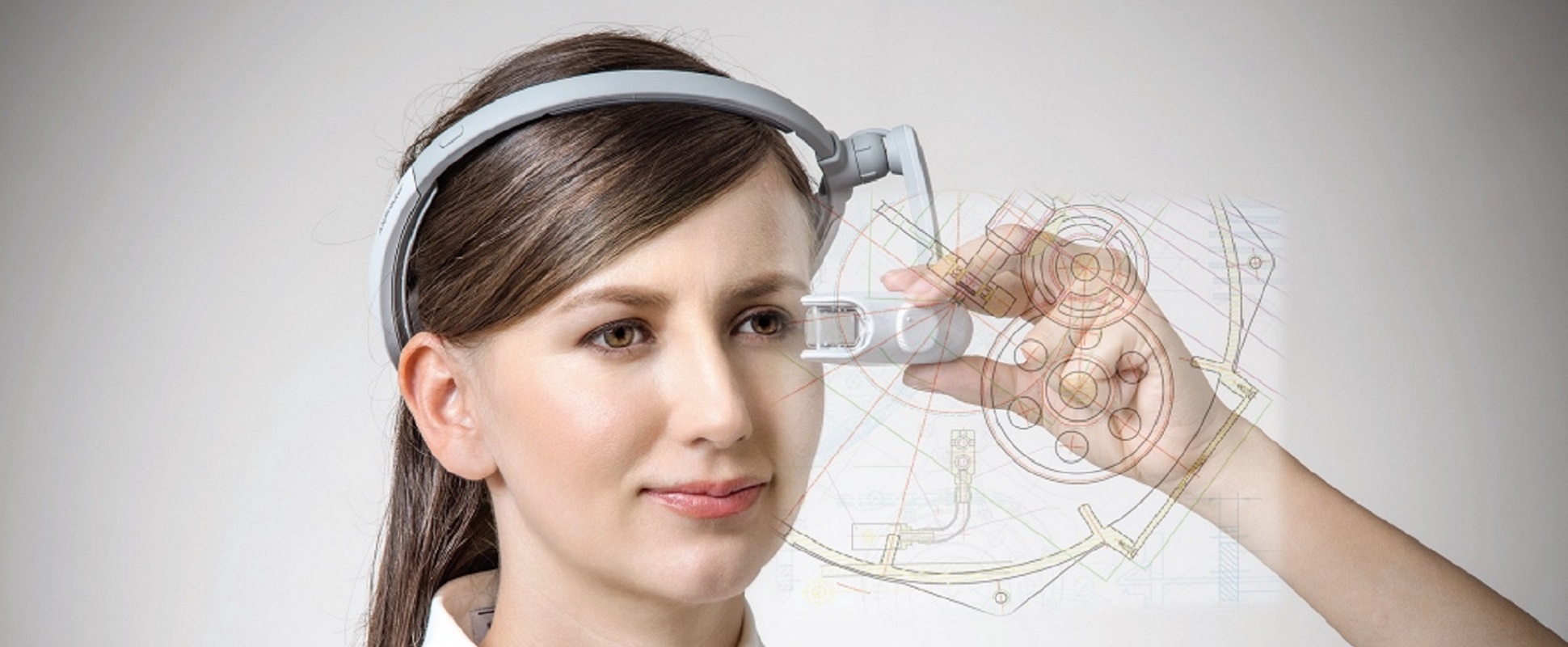 Brother AiRScouter WD-200B utlizzato per vedere un progetto