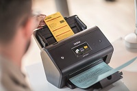 Documento con barcode scansionato con scanner desktop Brother ADS3000N
