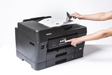 Scansione da ADF con stampante multifunzione professionale inkjet Brother MFC-J6930DW