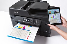 Stampa da tablet con la stampante multifunzione professionale inkjet Brother MFC-J6930DW