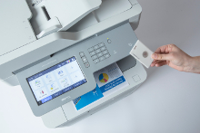 MFC-L9570CDW stampa diretta da card NFC