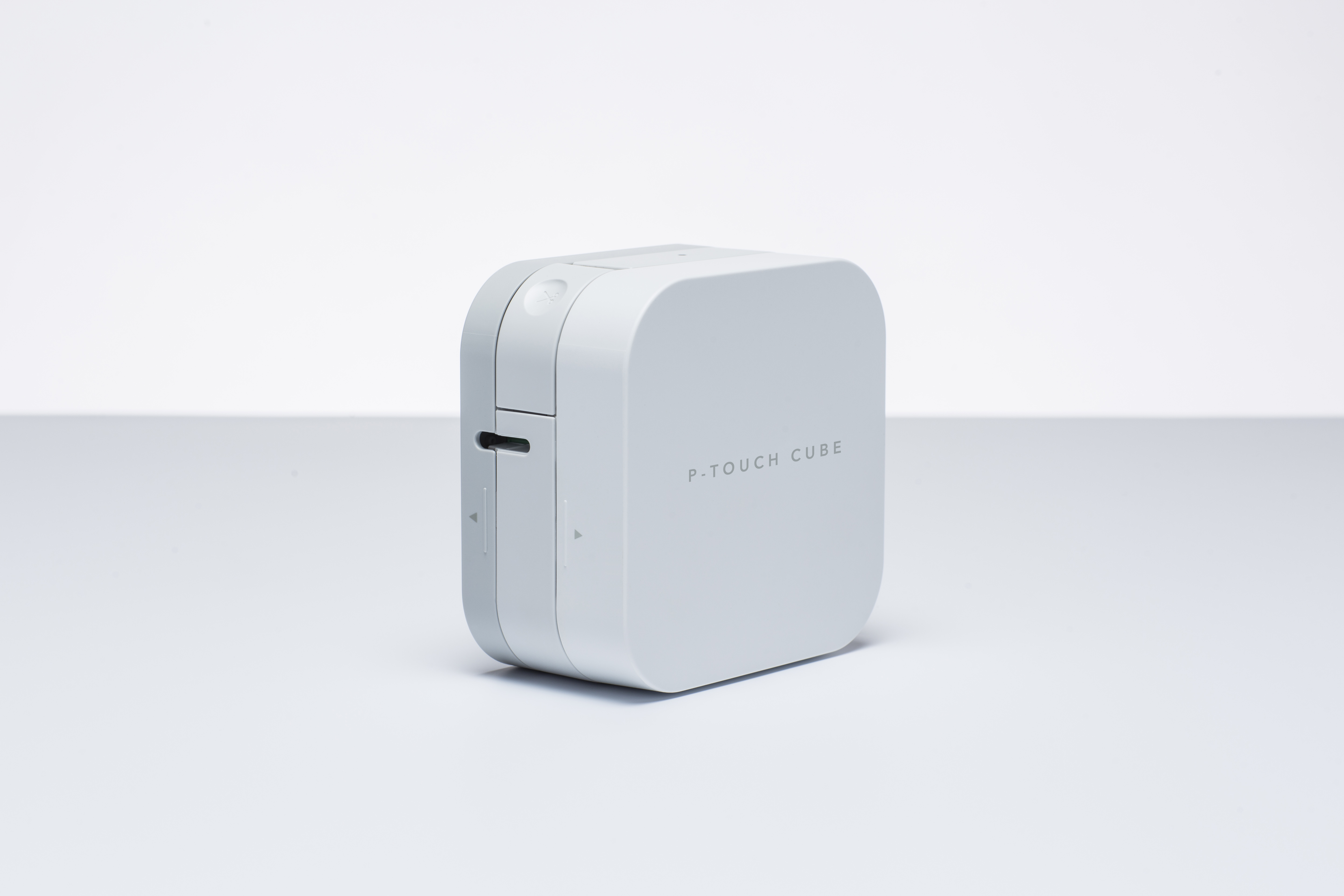 P-Touch Cube PT-P300BT labelling machine