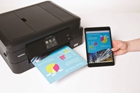 Tabletilla tulostettu värituloste ja DCP-J785DW