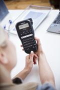 PT-H110 – handheld label printer for small and large labelling applications