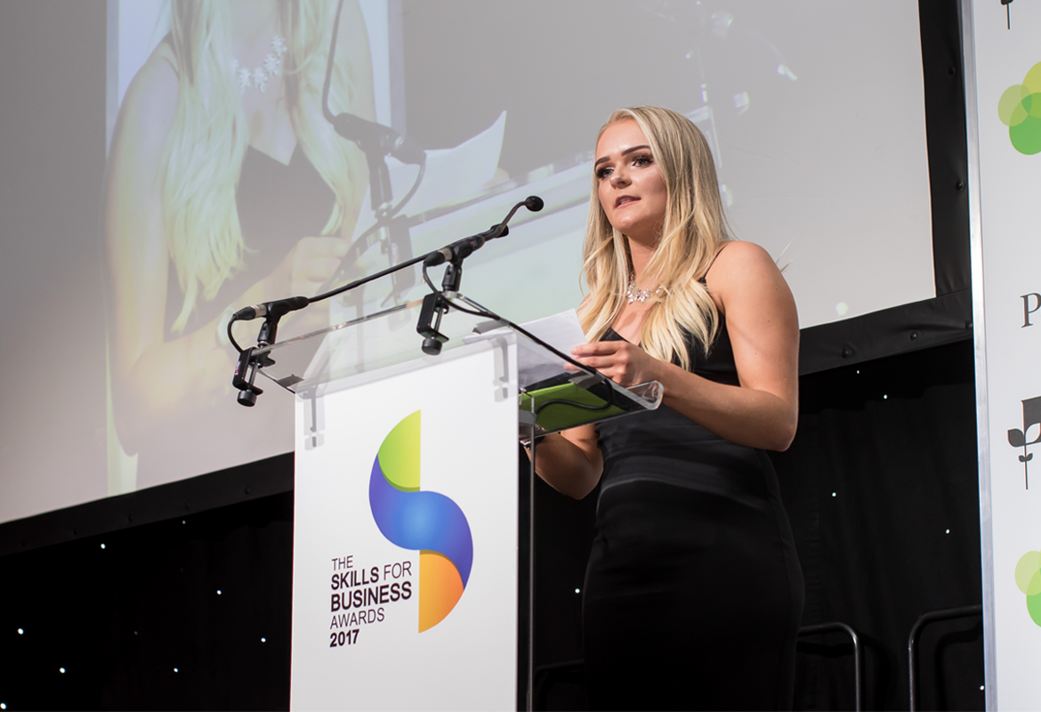 CSR-apprenticeships-reaching-out-to-others