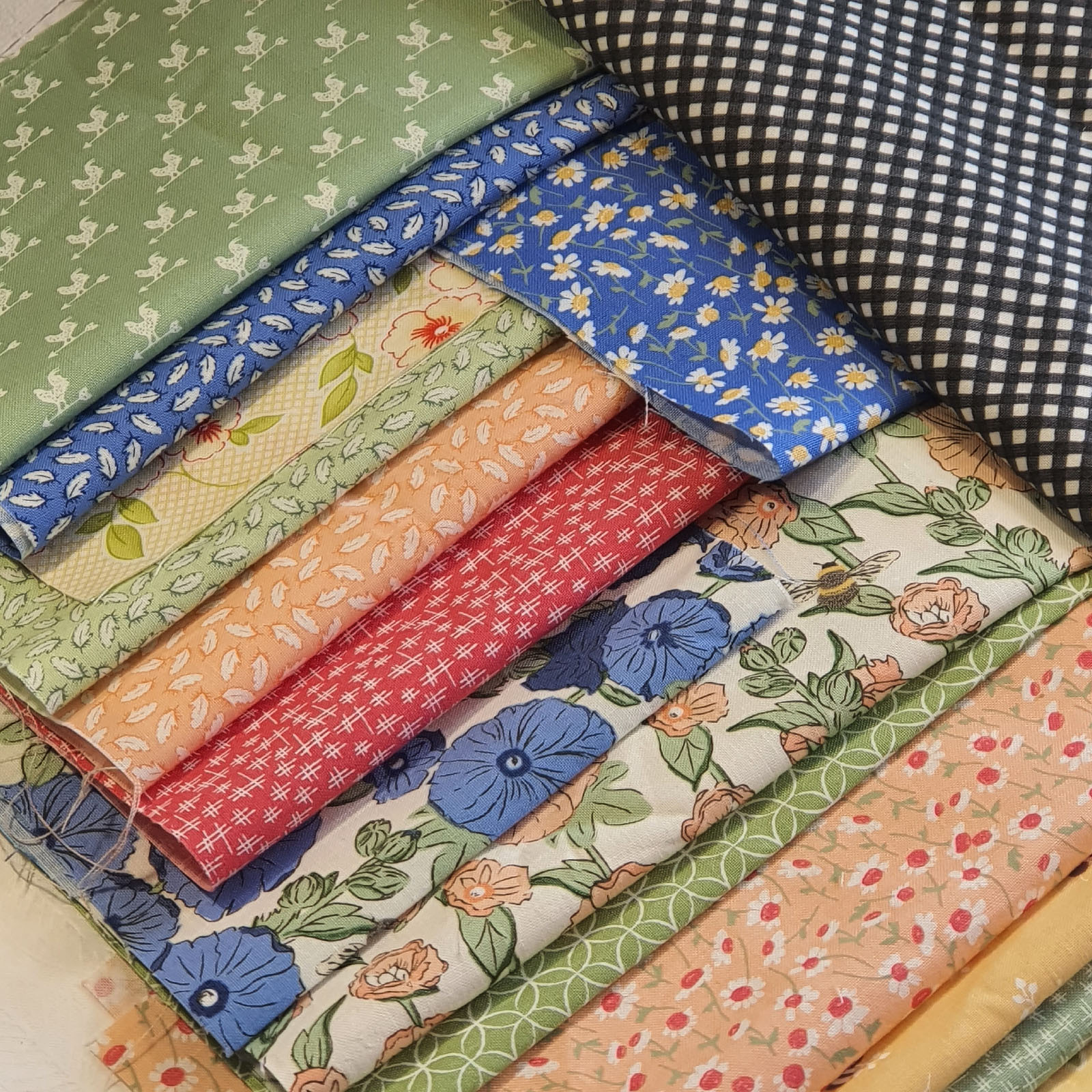 Selection of fabrics for the spring quilt