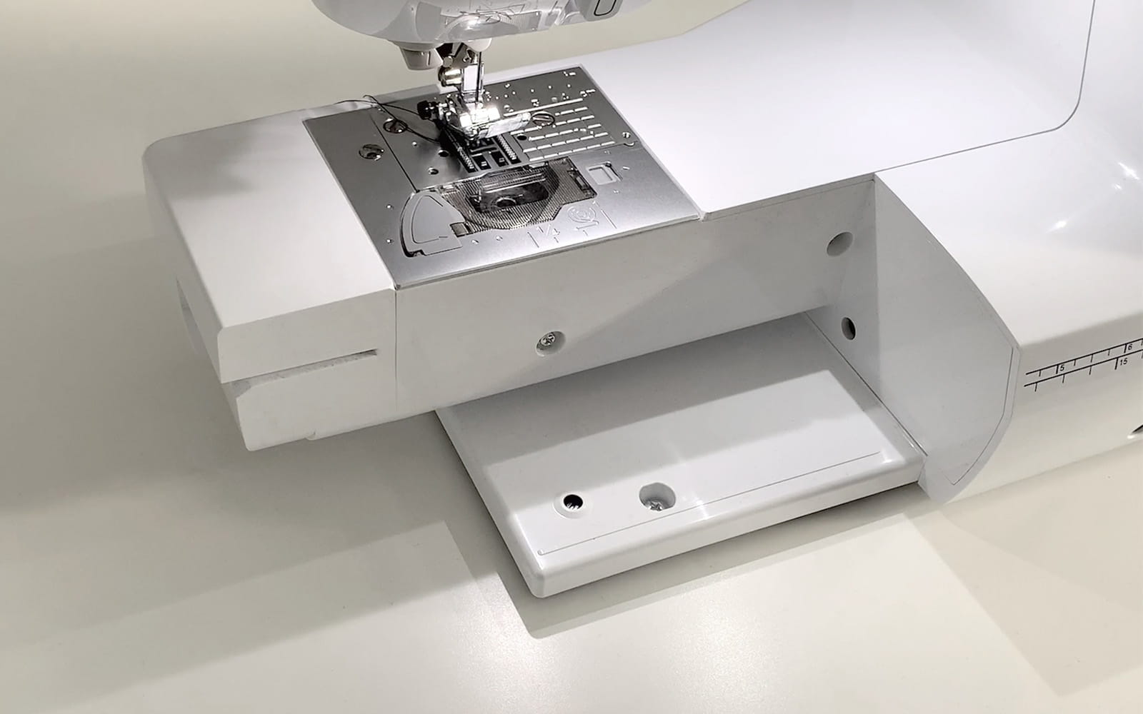 Brother sewing machine with accessory tray remove to make free arm