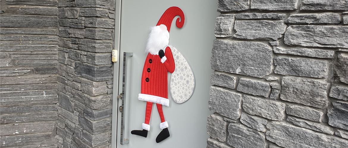 In the hoop embroidered Santa on a door