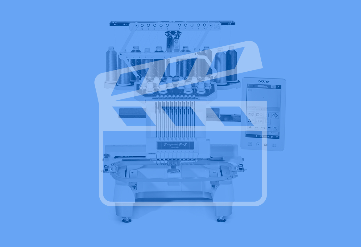 Brother PR-Stickmaschine mit blauer Auflage und Videosymbol