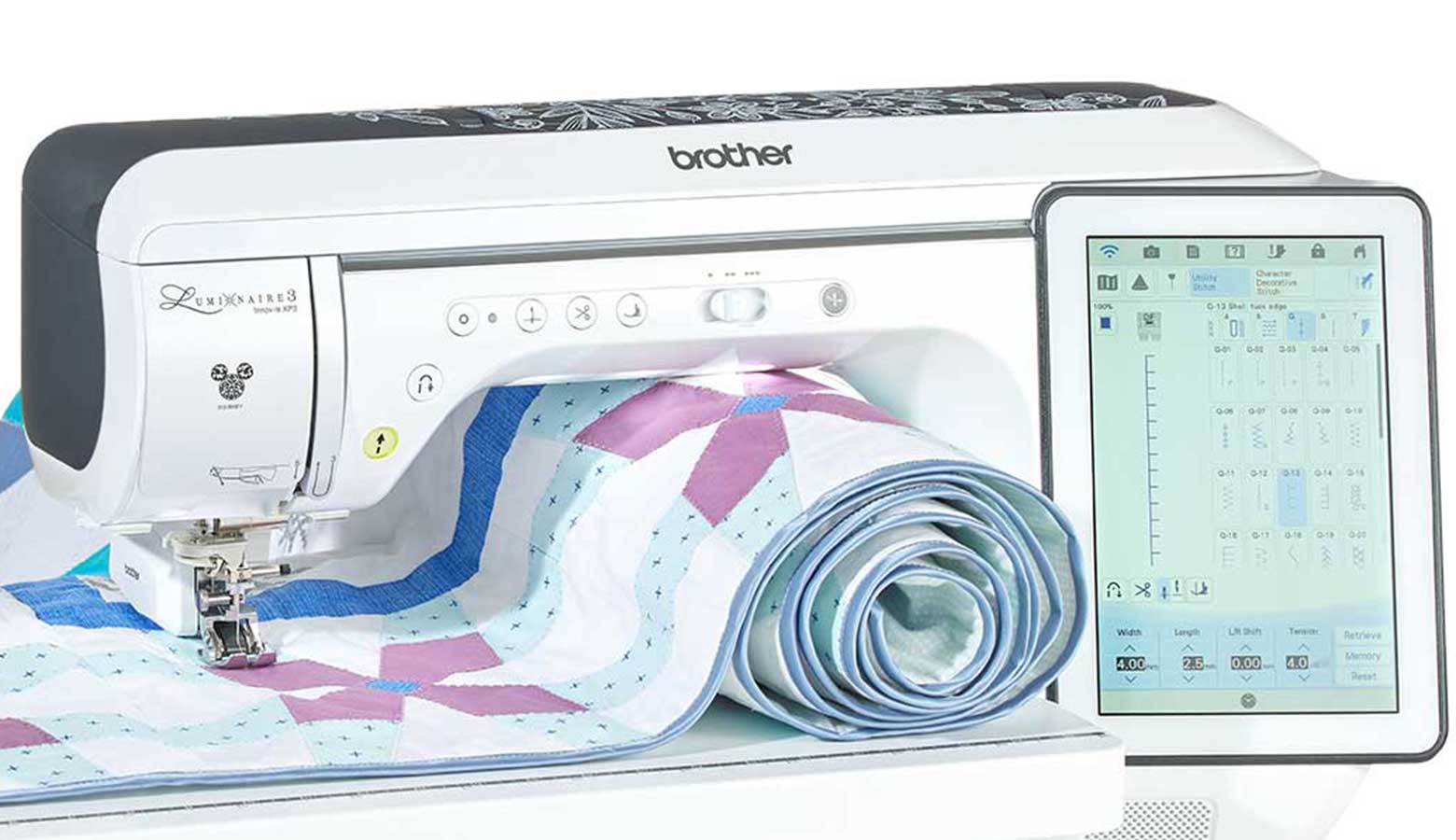 Große Steppdecke im großen Arbeitsbereich von Brother Innov-is XP3