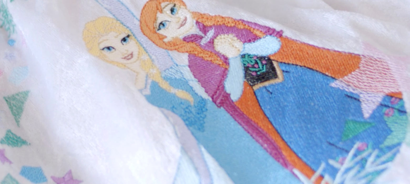 Borduurpatroon van twee Disney-princessen