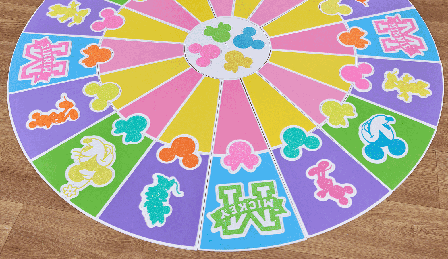 Tapis de jeu rond coloré Mickey et ses amis