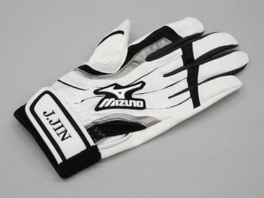 Zwart-witte golfhandschoen met borduurwerk