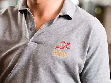 Grey polo shirt embroidered with fitness logo