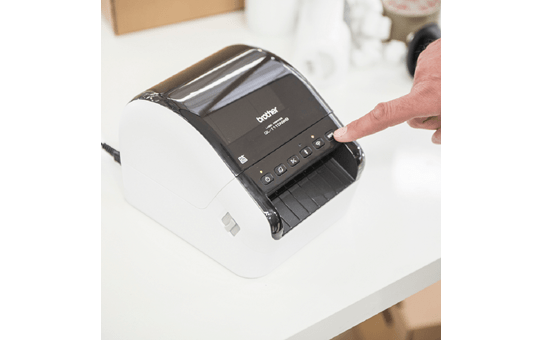 QL-1100 stampante di etichette professionale per grandi formati fino a 4'' 7