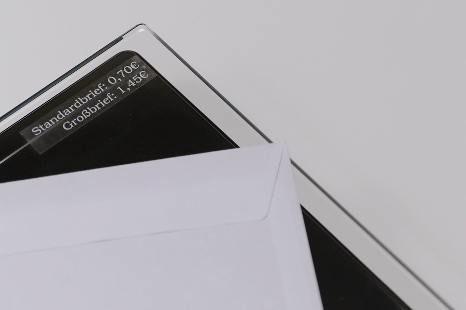Fita laminada TZe135 Brother para envelopes