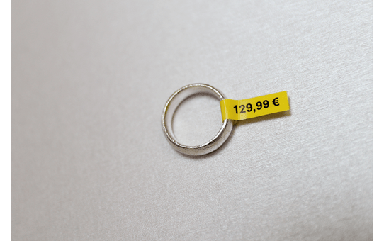 Alkuperäinen Brother TZeFX611-taipuisa tarranauha – musta teksti keltaisella pohjalla, 6 mm 4