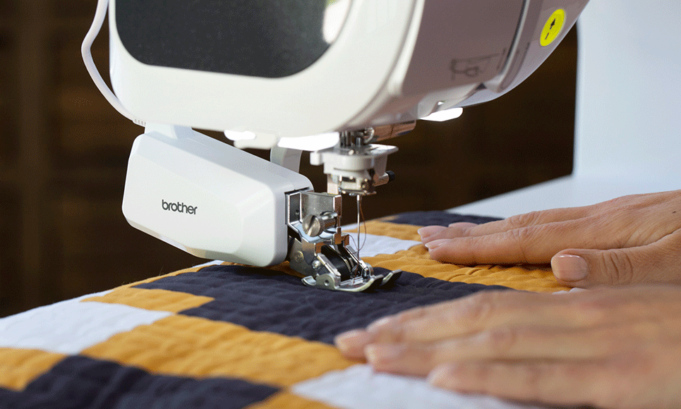 Luminaire Innovis XP3 Brother Sewing and Embroidery Machines