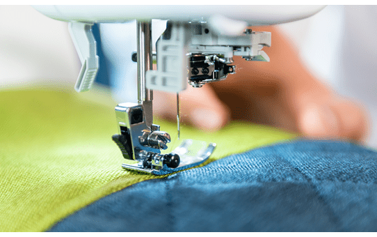 Innov-is A16 sewing machine 6