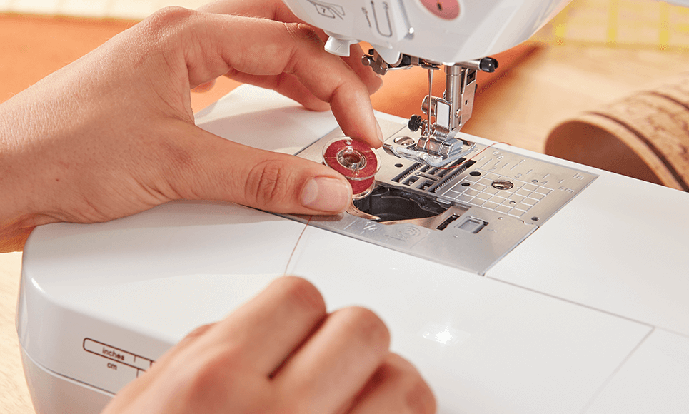 Innovis F400 Machine à coudre électronique Brother