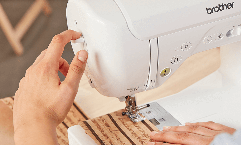 Innovis F400 Nähmaschine Brother