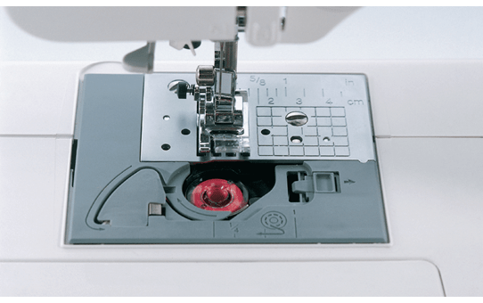 FS-40 компьютеризованная швейная машина  4